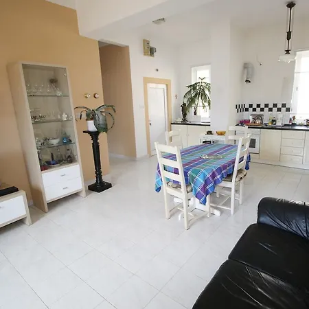 Deep Blue Apartment Next To The Sea Organs Апартаменты *