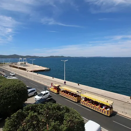 Deep Blue Apartment Next To The Sea Organs *