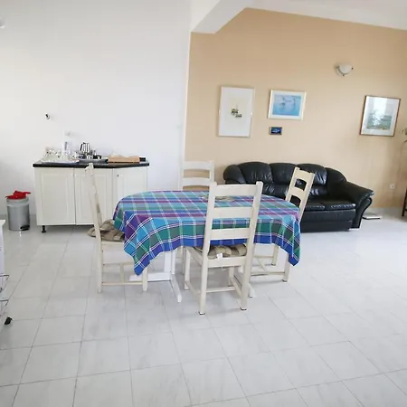 Deep Blue Apartment Next To The Sea Organs *