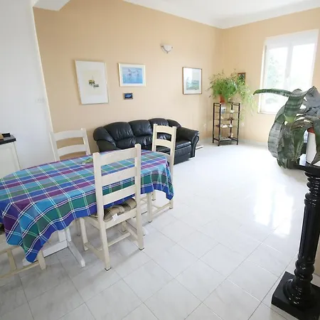 Deep Blue Apartment Next To The Sea Organs